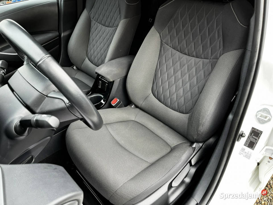 Toyota Corolla Hybrid Kamera Serwis 68 kmTyś E21 VAT marża Rydułtowy