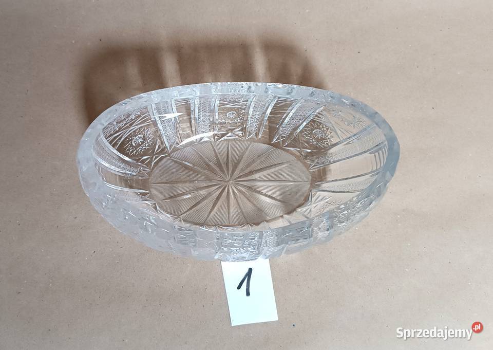 Misa kryształowa w kształcie łódki