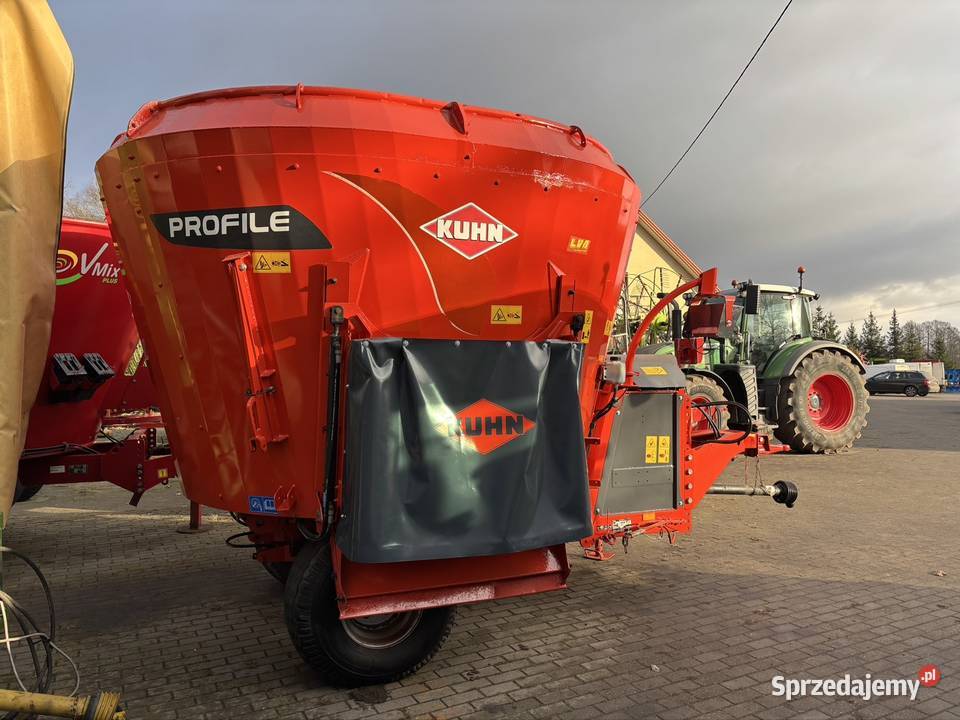 Wóz paszowy Kuhn Profile 121 DL paszowóz 2016r Myszyniec