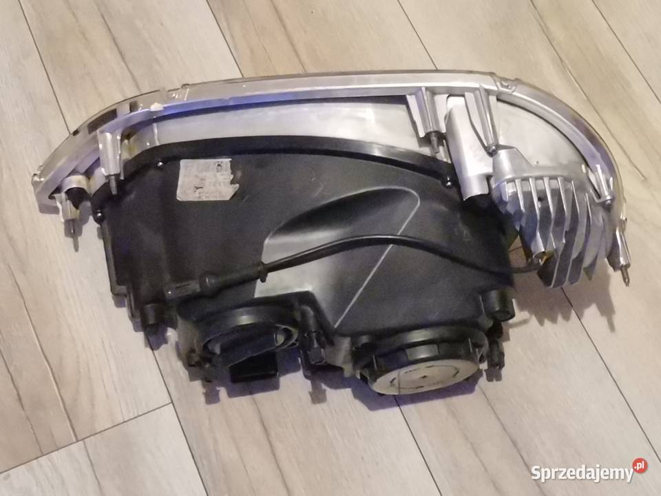 MERCEDES CITARO II 2011 PRAWA LAMPA PRZÓD DO Lampy przednie