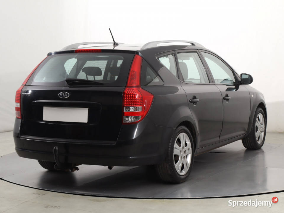 Kia Ceed 14 CVVT czarny Kia