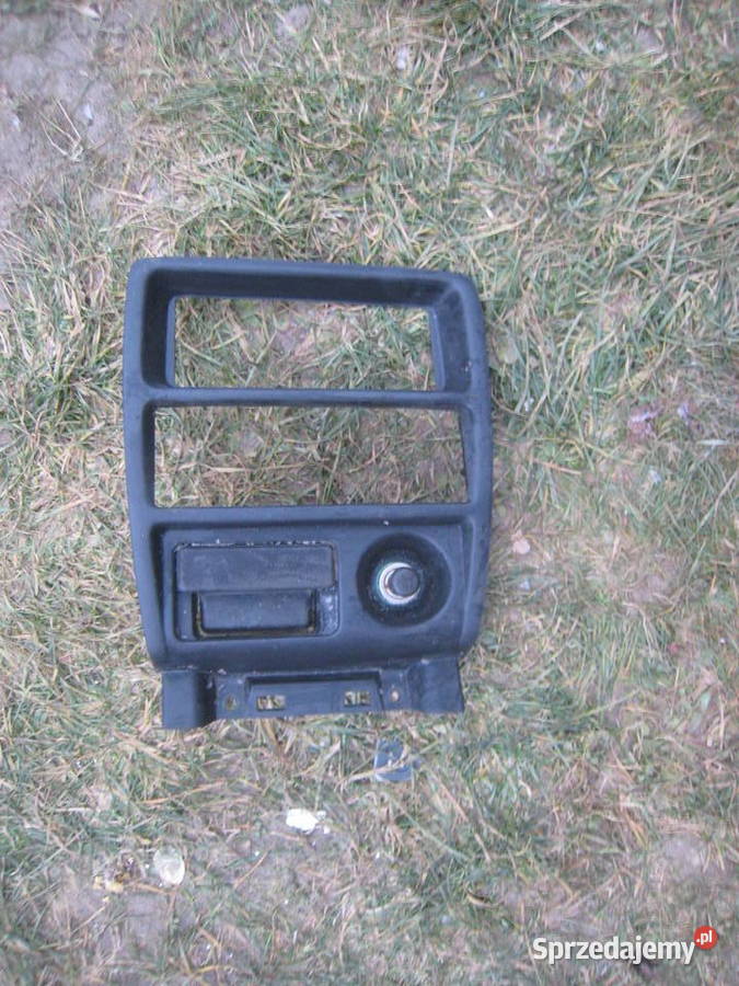 Ramka konsoli centralnej kokpitu deski Rok produkcji 2000 Kraków sprzedam