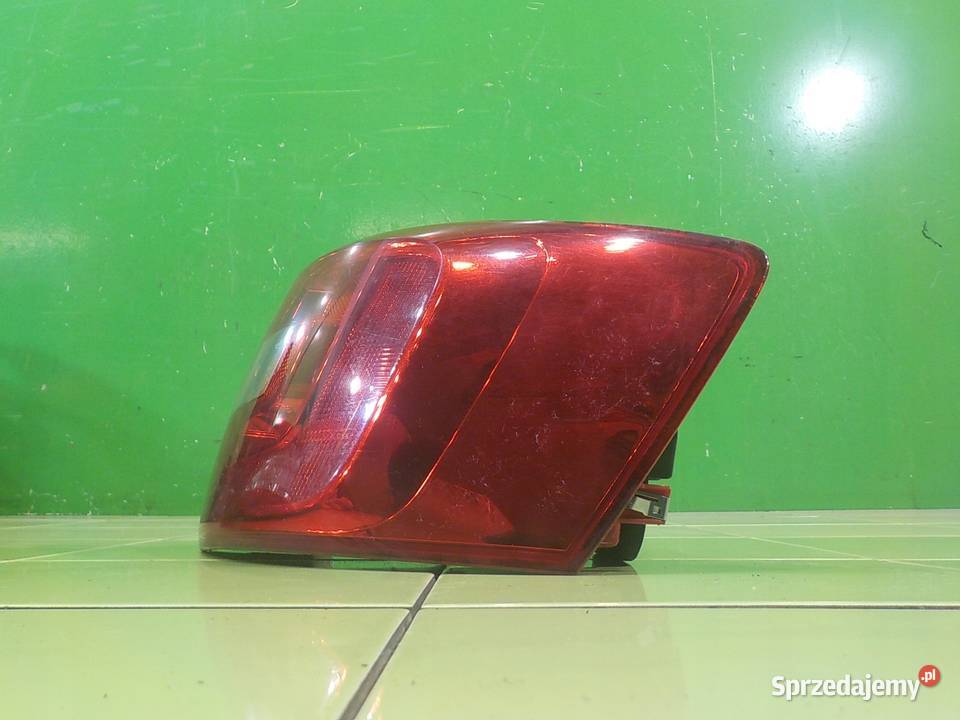 VW JETTA VI 14 TSI 12r SEDAN 4D lampa prawa tyl mazowieckie Suków