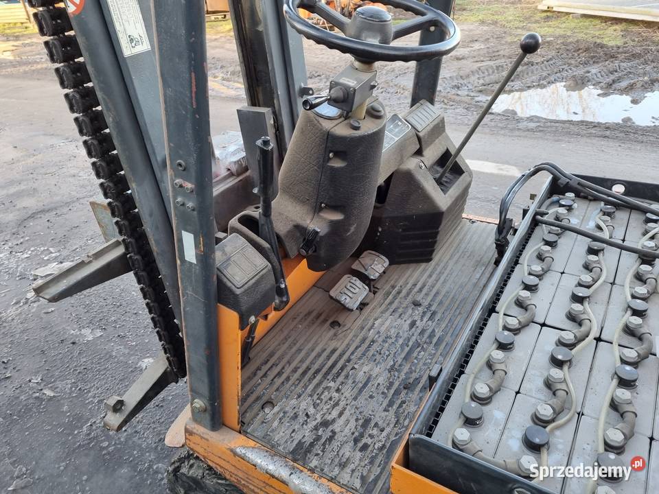 Wózek widłowy Linde E30 elektyczny
