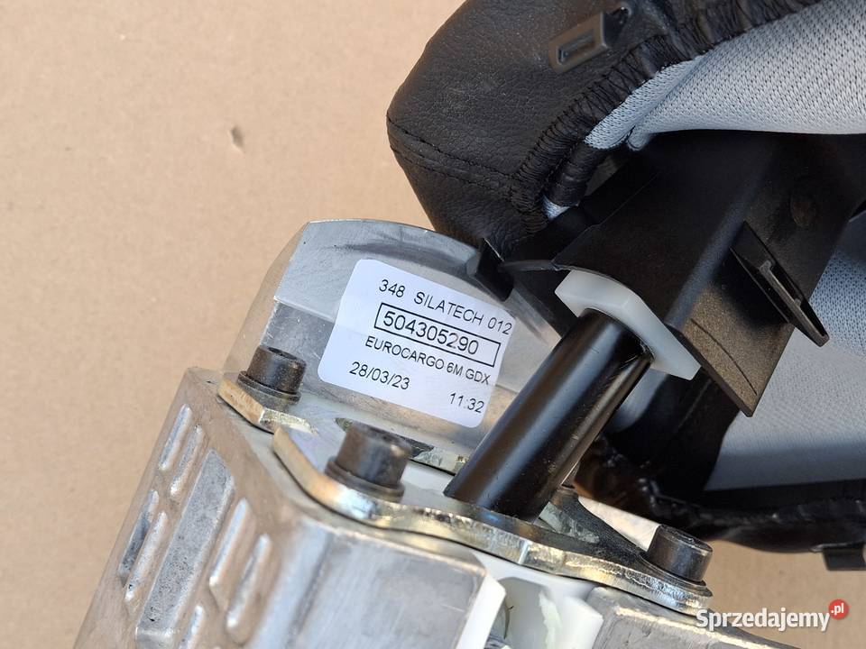 IVECO EUROCARGO DŹWIGNIA ZMIANY BIEGÓW WYBIERAK Bieleń