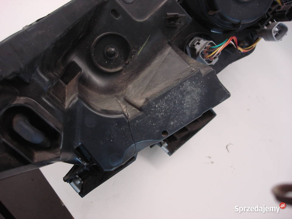 Reflektor przedni lewy Mitsubishi Eclipse Cross podlaskie Wasilków sprzedam