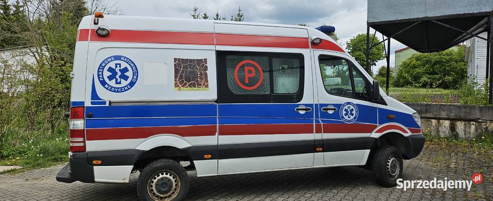 Mercedes Sprinter 4x4 ambulans karetka 2009r Biskupiec