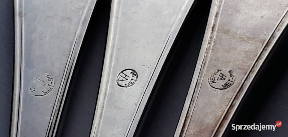 Posrebrzany widelec serwingowy do mięs wędlin