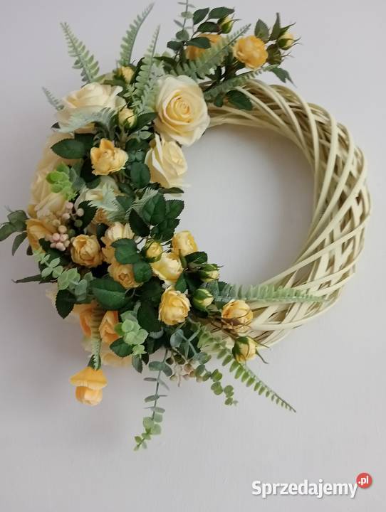 Wianek na drzwi wianek wiklinowy sztuczne kwiaty