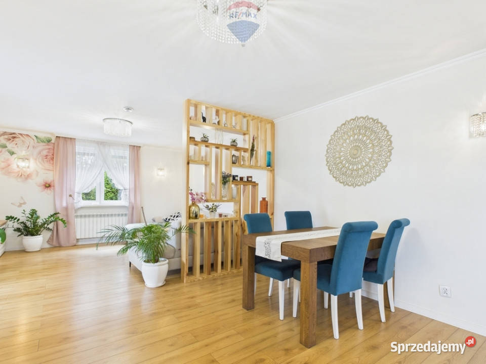 Komfortowy dom z dużą działką i tarasami Liczba pokoi 3 Grabie