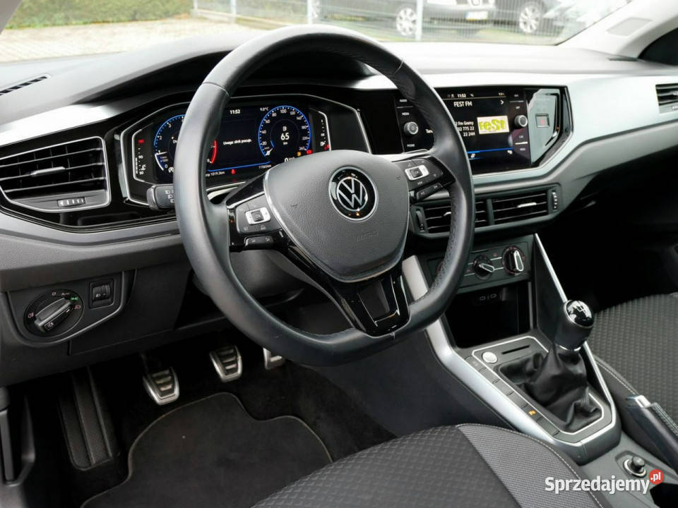 Volkswagen Polo 10 TSI 95 Active Eu6 VI 2017 centralny zamek Motoryzacja Goczałkowice-Zdrój sprzedam