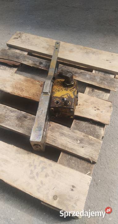 4 WYJŚCIA KOSTKA ZAWÓR ZAMEK HYDRAULICZNY CEWKA Kielce