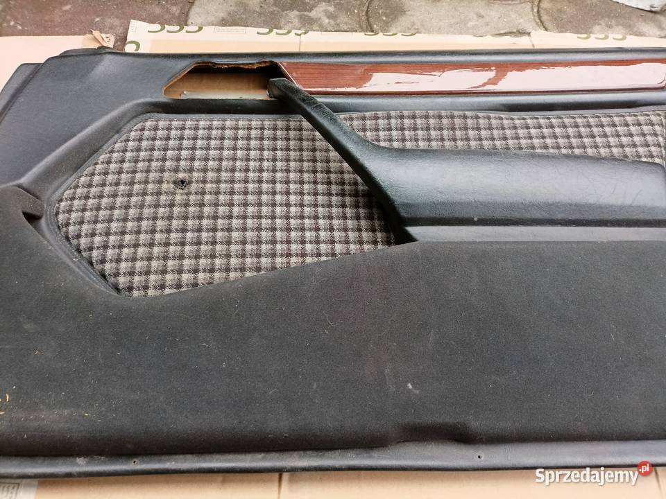 Mercedes 124 W124 boczki drzwiowe karo komplet