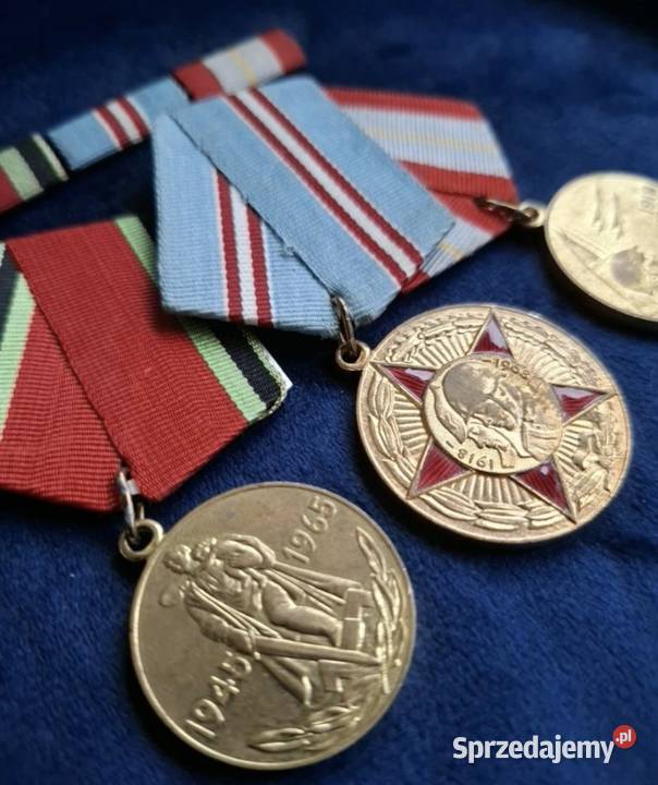 3 medale baretki weteranie Armii Radzieckiej pomorskie Wejherowo