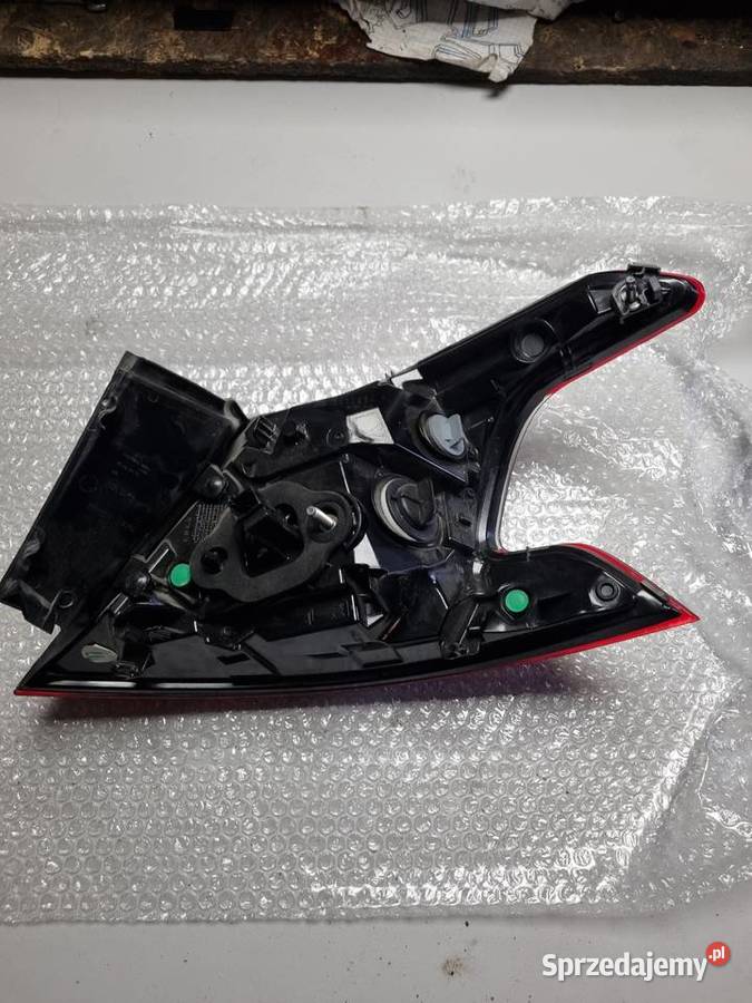 Lampa tylna lewa peugeot 308 t9 dolnośląskie