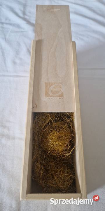 Drewniana skrzynkapudełko na alkohol Warszawa