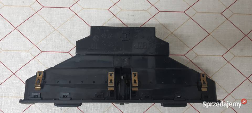 Fabia III Kratka Nawiewu Środkowa 6V0820951B Nowa Sól