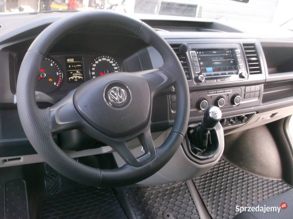 VW Transporter T6 9 osobowy klima isofix Lubin