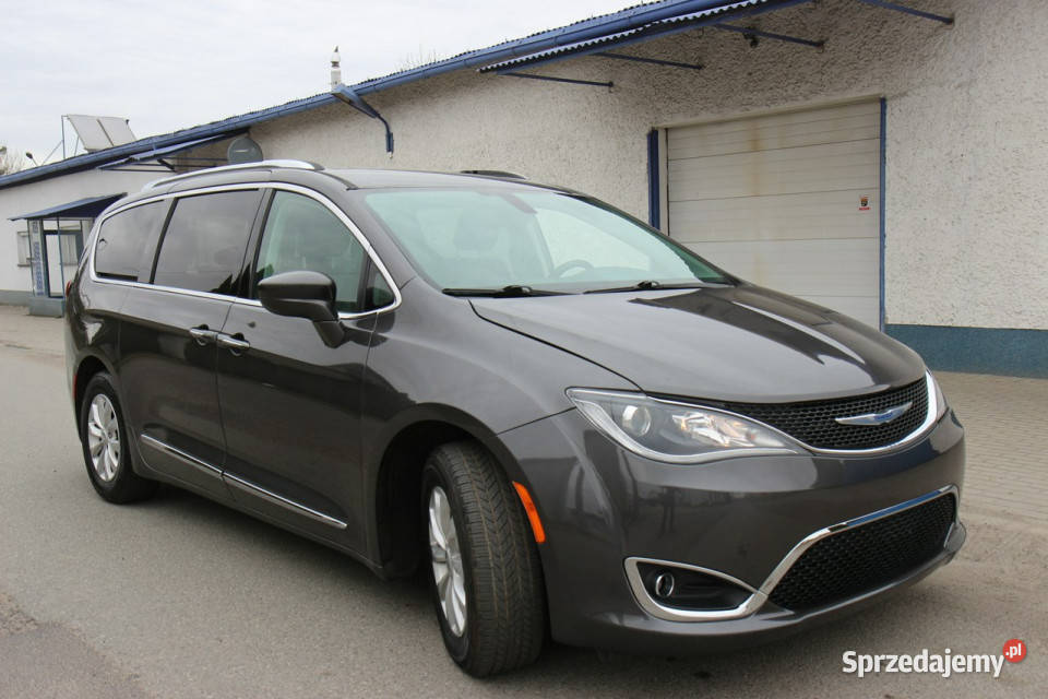Chrysler Pacifica 2018rLimited 36 Benzyna SKÓRY kurtyny powietrzne Nysa