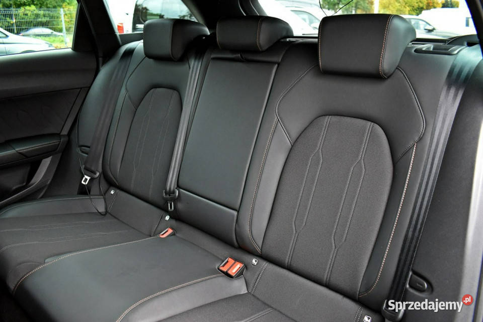 Cupra Leon Bezwypadkowy Salon Polska Serwis ASO kurtyny powietrzne Łódź