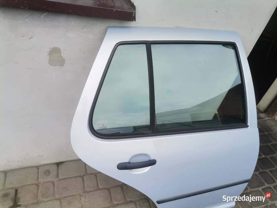 VOLKSWAGEN GOLF 4 IV 5D DRZWI PRAWY TYŁ Nowy Sącz