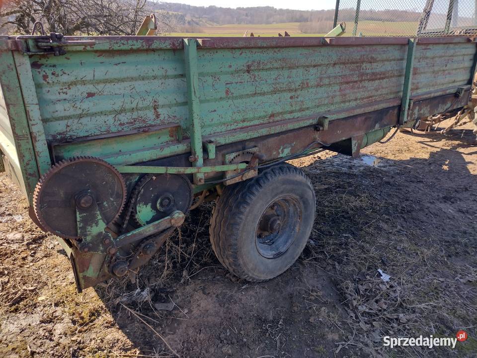 Rozrzutnik agromet 89r sprzedam zamienie nieuszkodzony Rolnictwo