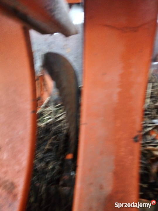 Przyczepa samozbierająca T124