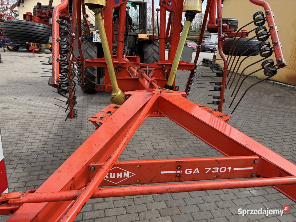Zgrabiarka 2 karuzelowa Kuhn GA 7301 73m Maszyny rolnicze Myszyniec
