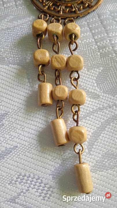 PRZEWIESZKA MEDALION Z MOSIĄDZU I KORALIKÓW Z Piła