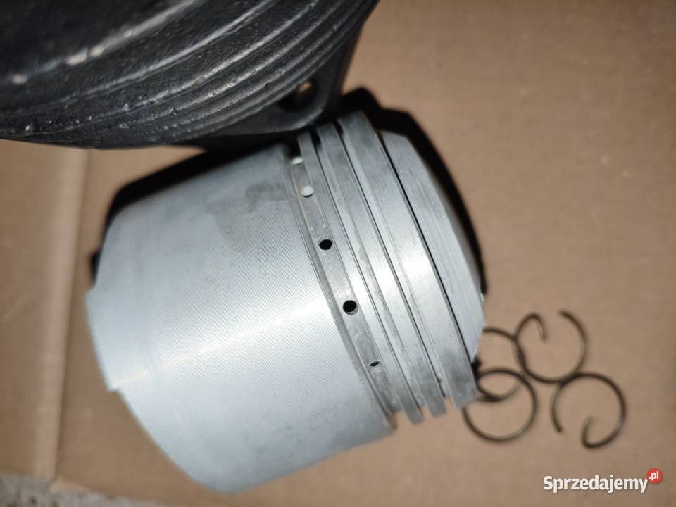 Cylindry Ural szlifie 790 z nowymi tłokami Części i akcesoria motocyklowe sprzedam