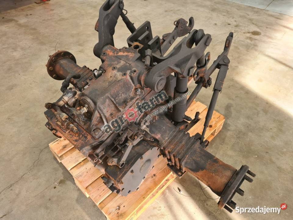 Tylny most Claas 77000983498F Byków