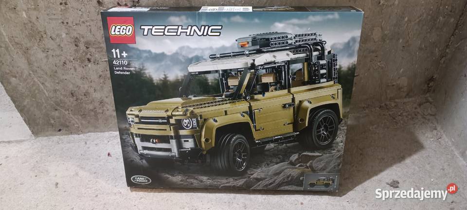 Land Rover Defender LEGO technic