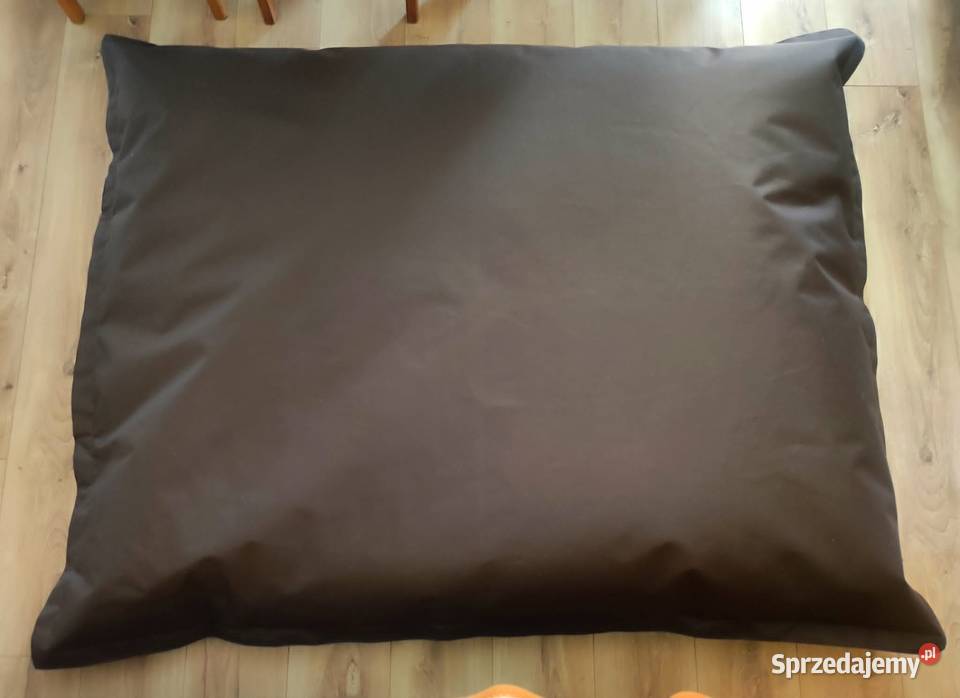 Poducha Modern z nadrukiem flagi Wielkiej Ciechocinek sprzedam