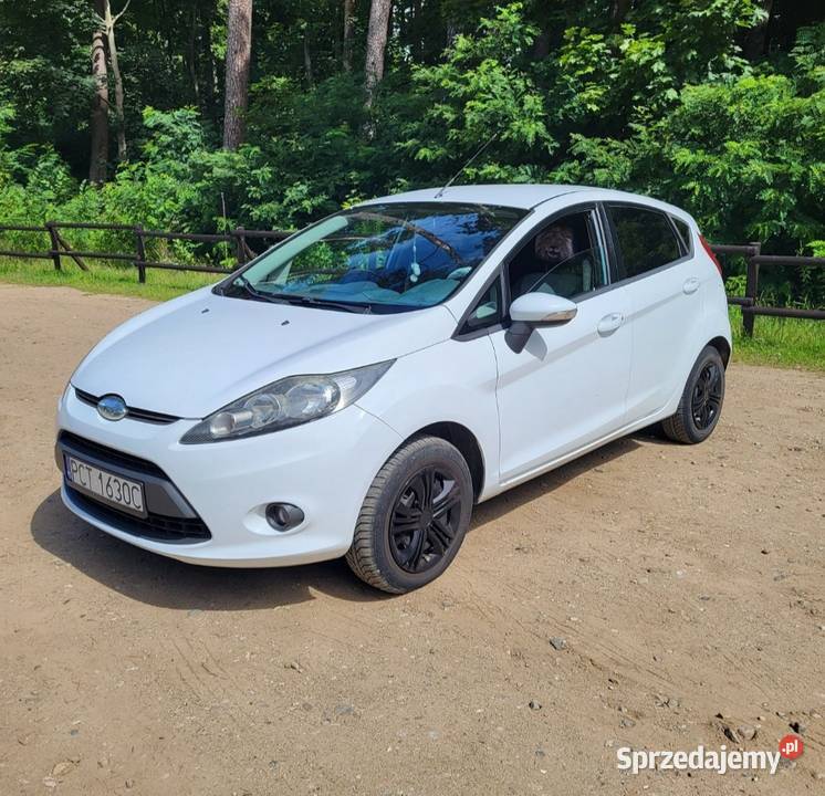 Sprzedam Ford Fiesta mk7 2010 r 16 diesel Trzcianka
