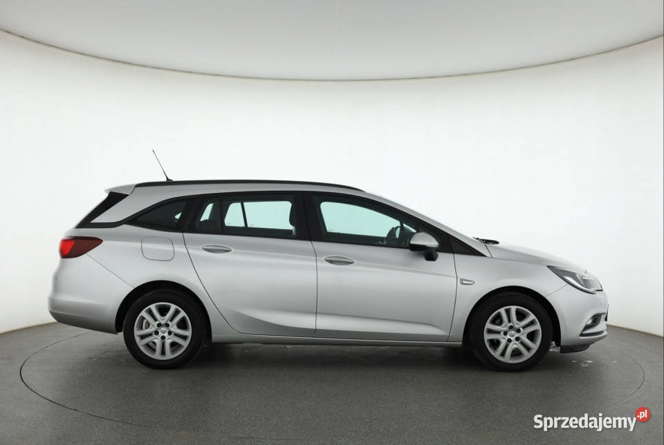 Opel Astra 16 CDTI 81KM Piaseczno