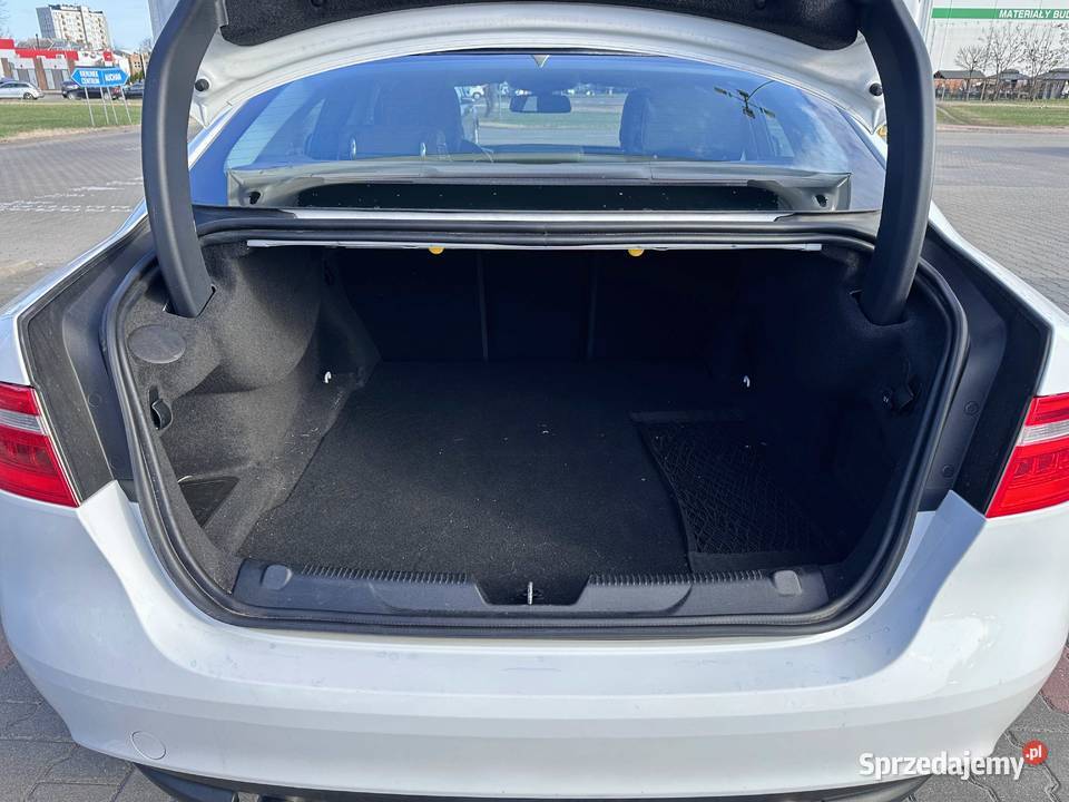 Jaguar XE 2018 20 250 automat wymianie rozrządu