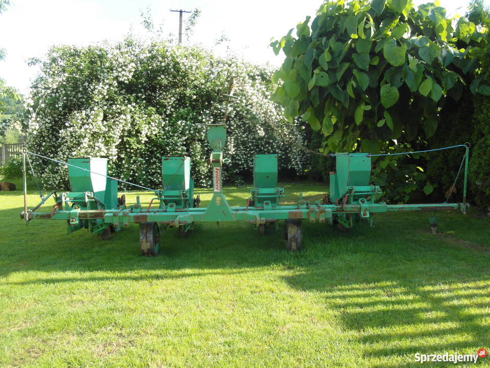 Siewnik do kukurydzy FELDHERR Zakliczyn