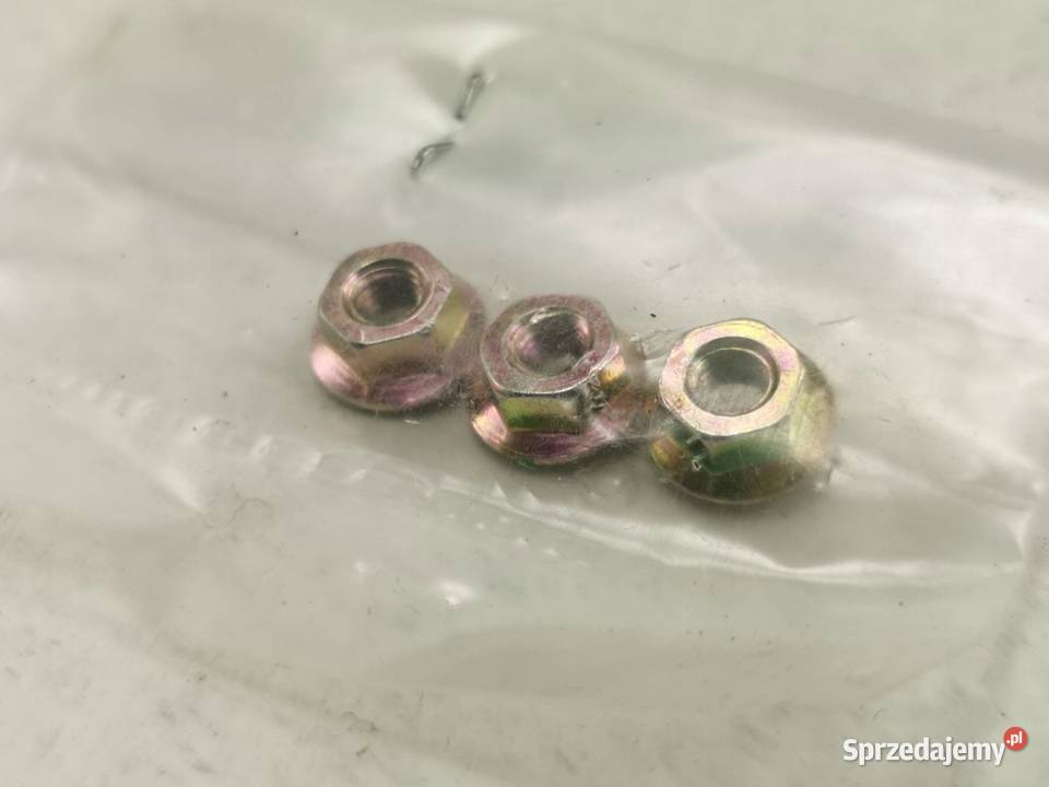 PROSTOWNIK ALTERNATORA MERCEDESBENZ A0041541802