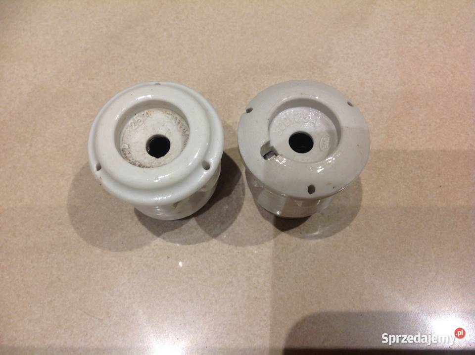 Stare Oprawki Porcelanowe do Bezpieczników Nowa Sól