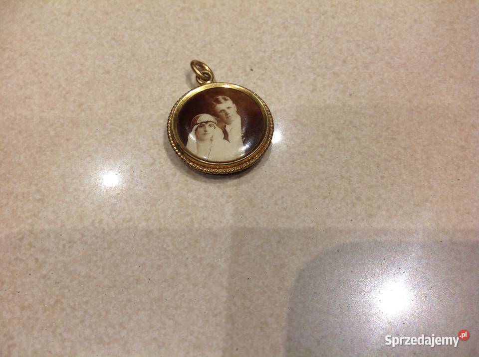 Złoty Secesyjny Medalion Stare ZdjęcieSTARY Nowa Sól