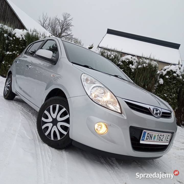 Hyundai i20 12 benzyna sprowadzony 5 drzwiowy światła przeciwmgielne Radom