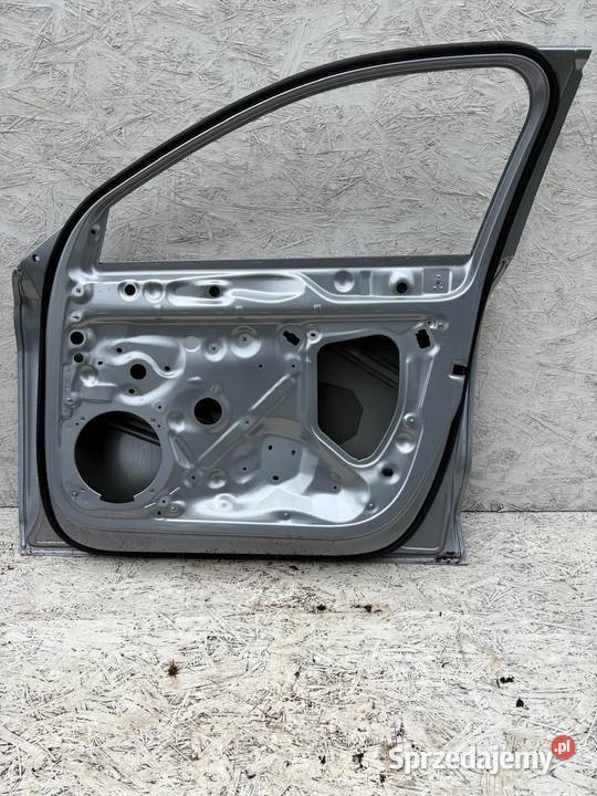 AUDI A3 8Y 20 DRZWI PRAWE PRZÓD 8Y0831052 Jabłonna