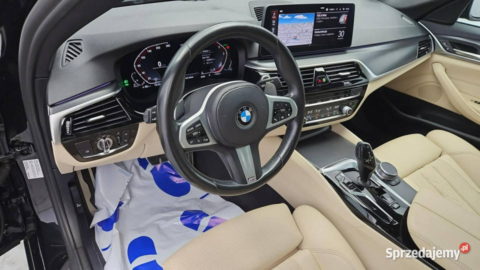BMW 520 d xDrive mHEV M Sport sportaut Z światła LED Warszawa
