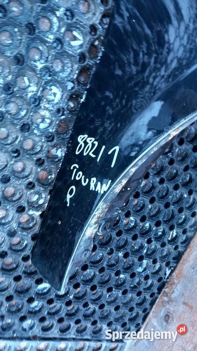 VW TOURAN I CADDY II I BŁOTNIK PRZÓD PRAWY LC9Z Zbierkowo