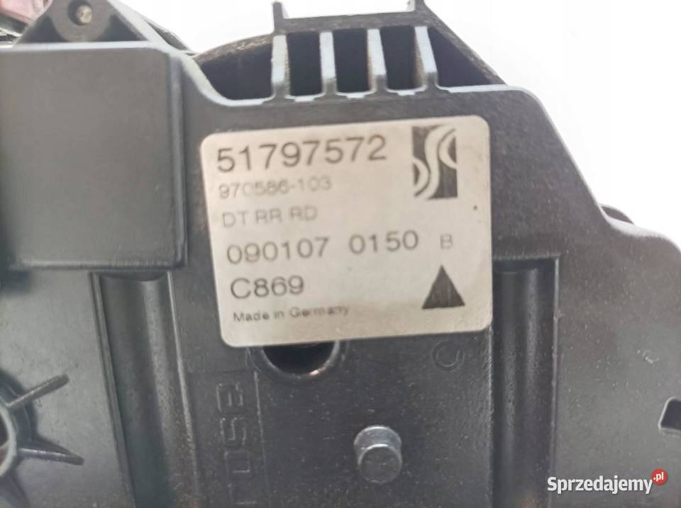 ZAMEK DRZWI TYŁ PRAWY EU 51797572 Fiat Grande