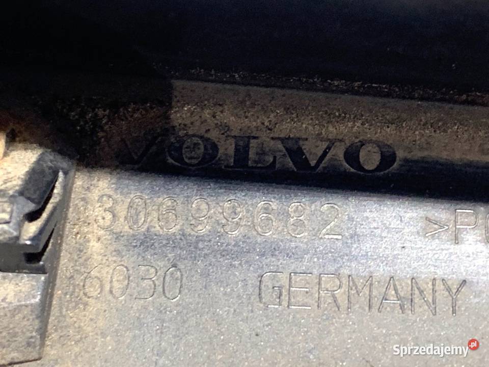 LISTWA KLAPY TYŁ VOLVO V50 Kombi 0312 Titanium