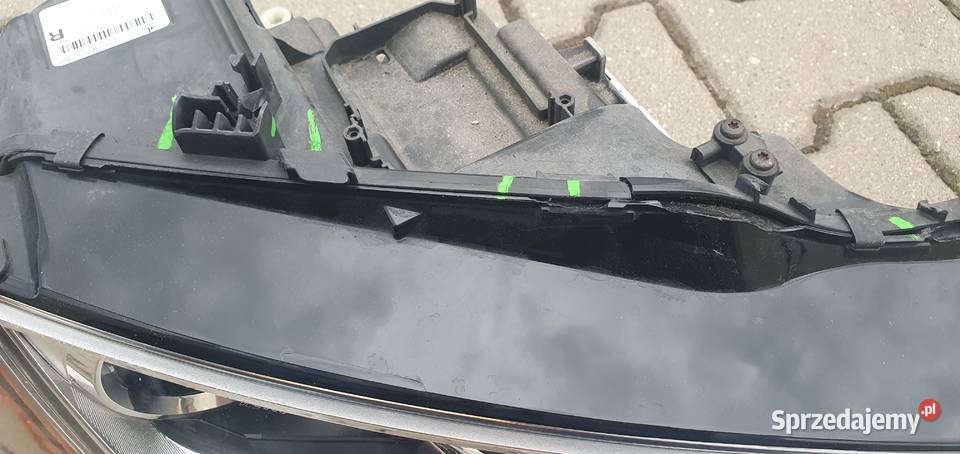 Uszkodzona lampa przednia Xenon Audi A5 8TLift osobowe Lublin