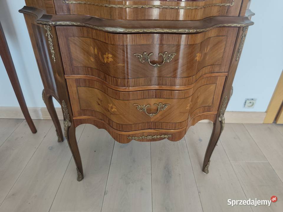 Witryna serwantka w stylu Ludwika XVI Meble wielkopolskie Budzyń