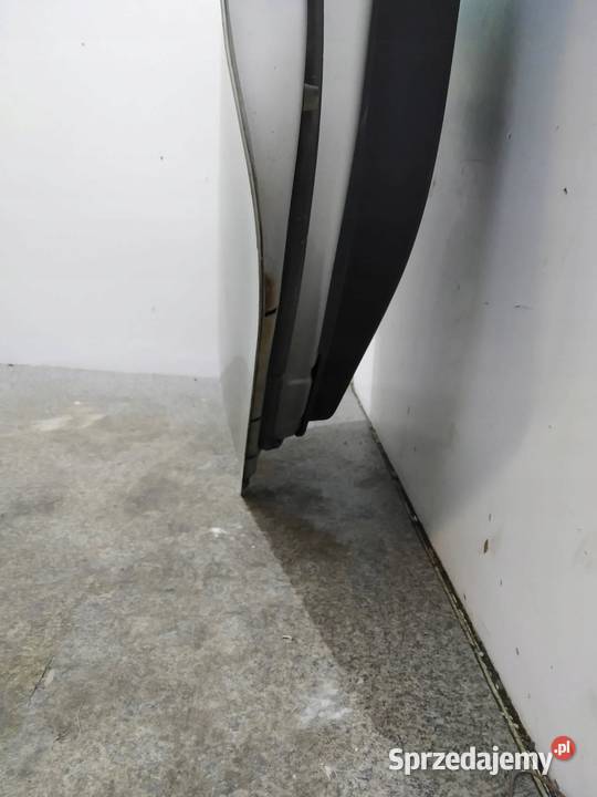 DRZWI LEWY TYŁ Toyota Auris I 20062012 osobowe sprzedam