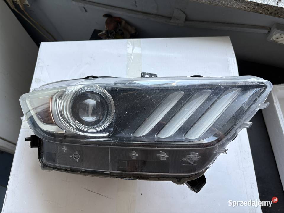 Ford Mustang Lampy przód VI generacji Brwinów sprzedam